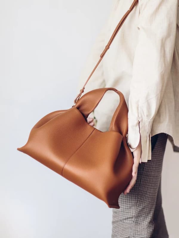 Polene Molnväska, Äkta Läder, Nisch Crossbody Dumpling Väska, Nummer, Mångsidig Handväska/Axelväsk silverware gray