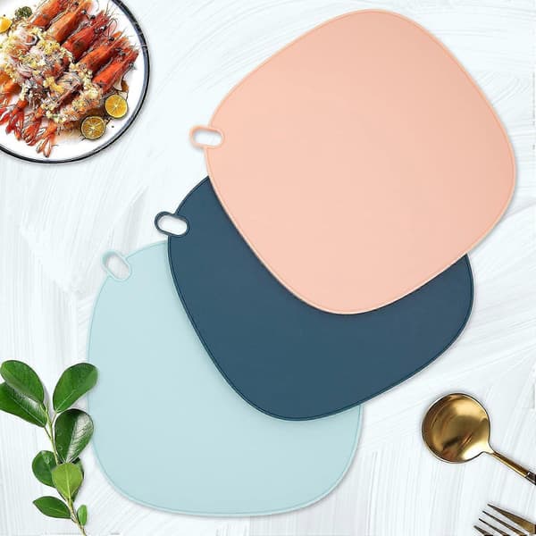 6 stk. bordbrikker, tykke varmeisolasjonsputer, gryteunderlagsett, matte for benkeplate gryteunderlag