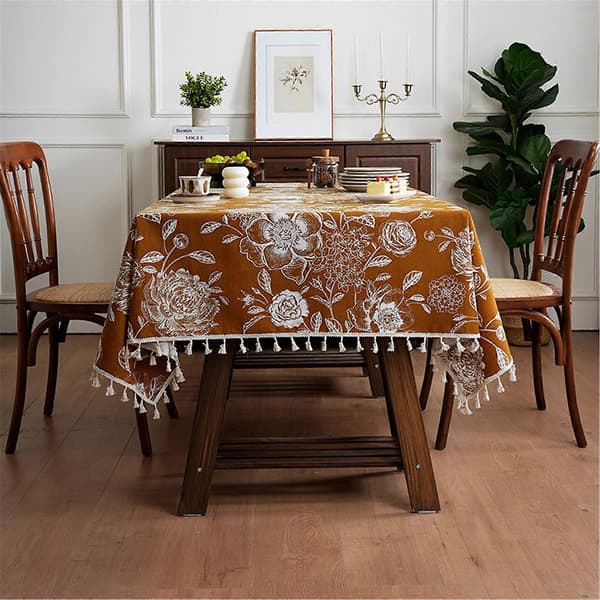 Tryckt blommig duk Spilltålig polyestertyg Fläcksäker design för evenemang Daglig användning Varmbrun Warm brown