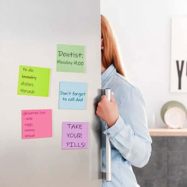 Sæt med 4 sticky notes 7,6x7,6 cm, lyse farver, 100 ark pr. blok, Post-it til kontor og hjem (pink)