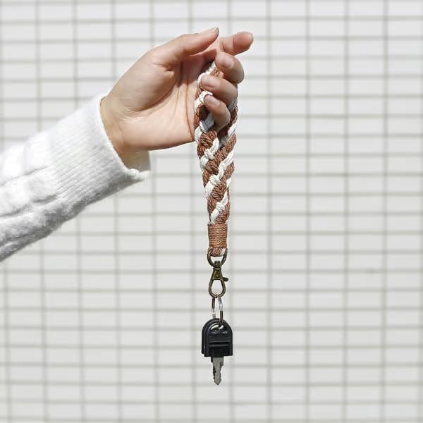 Handgjord Boho Makramé Nyckelring Berlock Bildekor Handledsrem Khaki