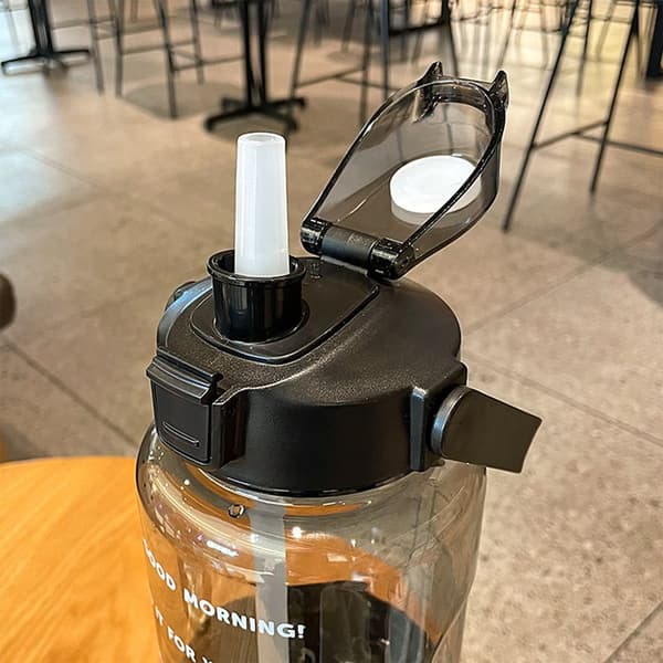 Sportvattenflaska med sugrör, 2000 ml, stor kapacitet, pop-up-markörer, sugrör, PC/PP/silikon