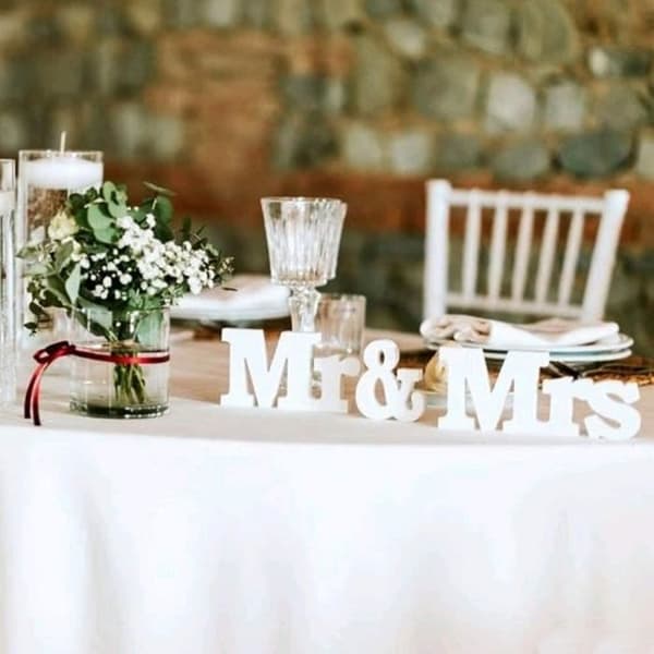 Mr & Mrs Bryllupsdekorasjon Trebokstaver Mr and Mrs Bryllupsborddekorasjon Mr & Mrs Hjemmeinnredning Bryllupsgave