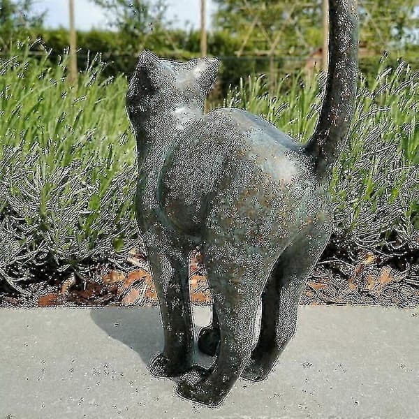 Vacker kattstaty med rundad rygg trädgårdsdekor harts utomhus gräsmatta skulptur