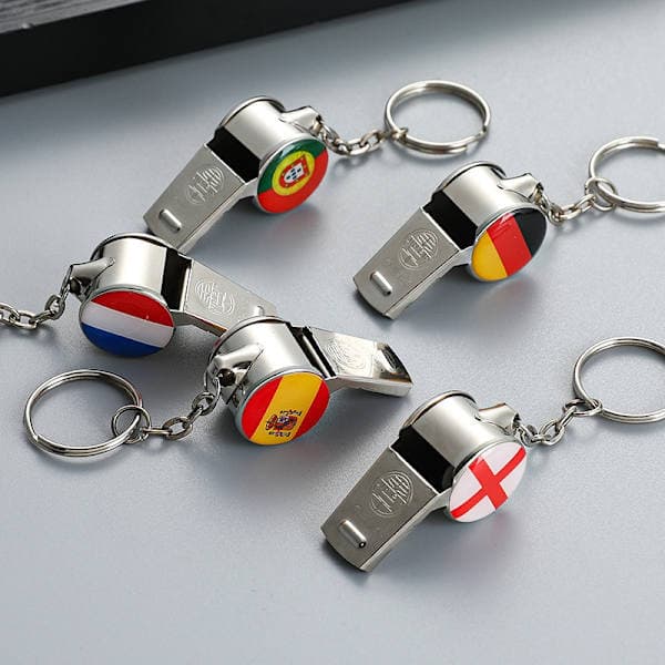 VM-flagfløjte nøglering - Fanmerchandise - Bærbar udendørs nødfløjte (sæt med 2)