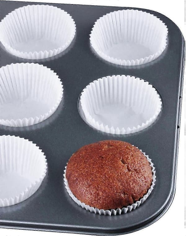 500-pack standard muffinsformar i naturligt papper - fettsäkra bakformar (vit)