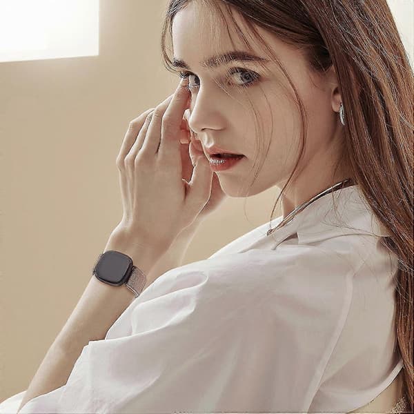 4-pakning elastiske nylonbånd: Fitbit Versa 4/3/Sense, justerbart sportsbånd
