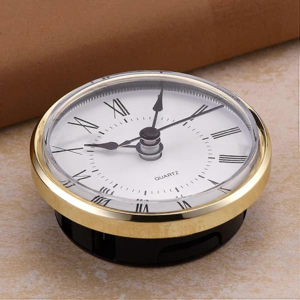2,8 tommer (70 mm) Quartz urindsats med romertal og guldkant