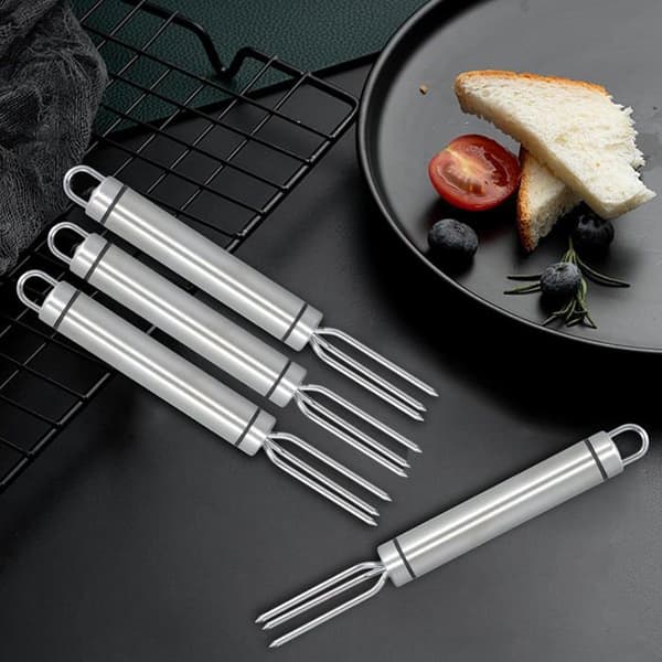 Fire maisgafler i rustfritt stål, ergonomisk utformet for grilling, camping og piknik.
