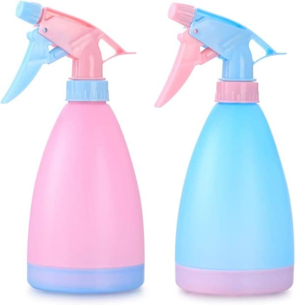 Sett med 2 store plastsprøyter, 500 ml, tomme sprayflasker (rosa, blå)