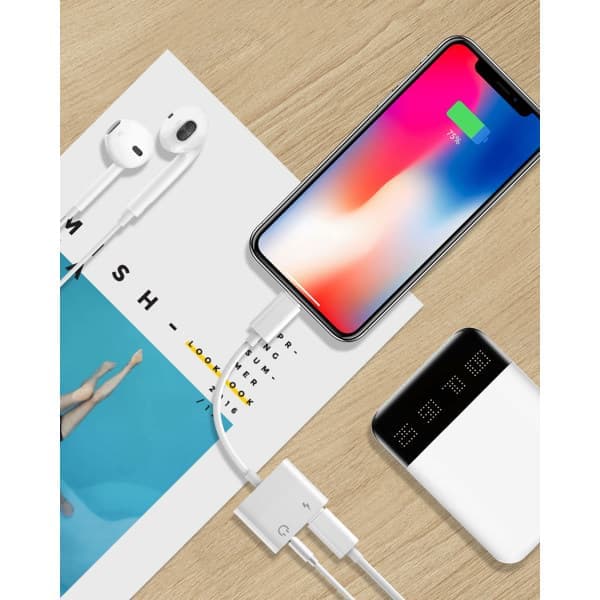 [2 i 1] Hodetelefonadapter for iPhone, Apple Lightning til 3,5 mm Jack Aux Lyd Dongle Biltilbehør Kompatibel Lydhodetelefonadapter