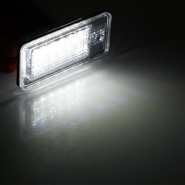 Høj lysstyrke 18 LED nummerpladelys til Audi A3 S3 A4 S4 B6 B7 A6 C6 (sort)