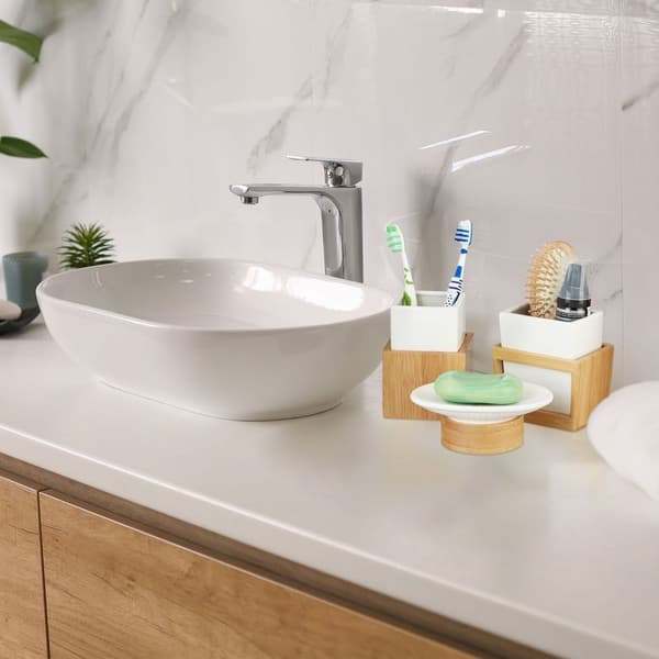4-delat badrumsset – Tvålpump, Tvålkopp, 2 Tumblers – Keramik och Bambu – Elegant Design