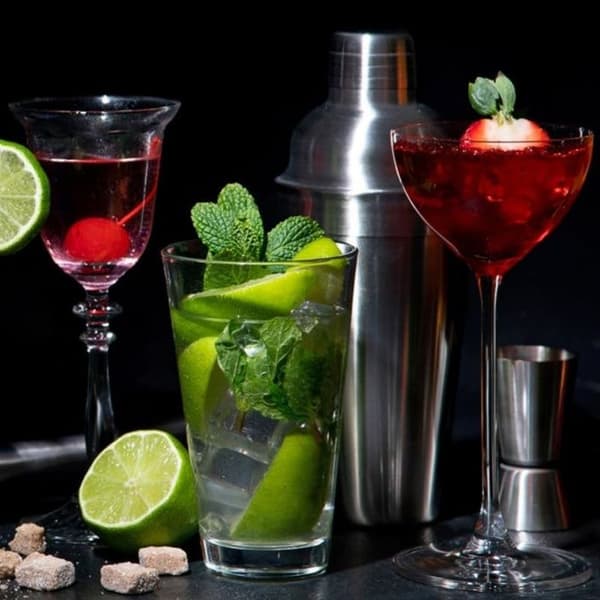 Cocktailshaker - 750 ml - Rustfrit Stål - Lækagesikker og Holdbar - Ideel til Barer, Cafeer, Fester - Sølv
