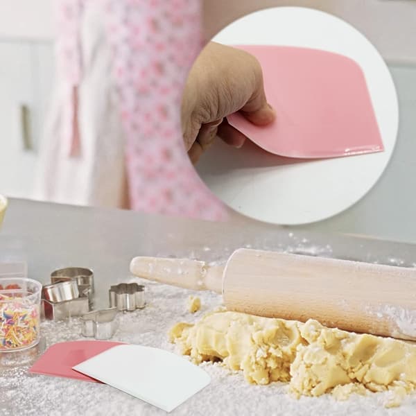 Sett med 2 deigskrapere, bollskraper, plastdeig, brødskraper, kjøkkenredskaper til baking (rosa + hvit)