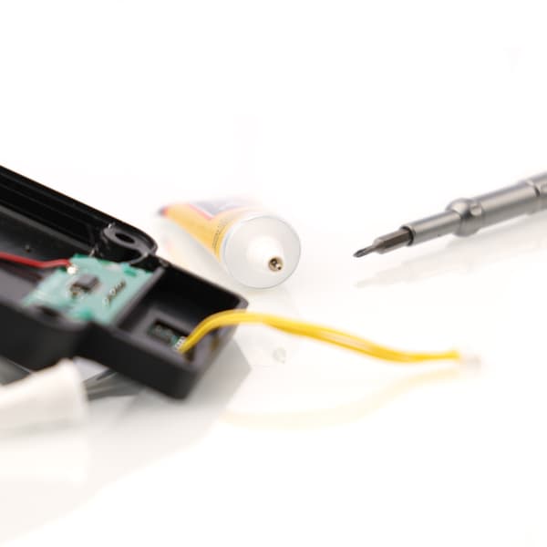 Universallim E-8000 15ml – Præcis Applikator | Stærk Binding | Til Elektronik, Smykker, Modellering