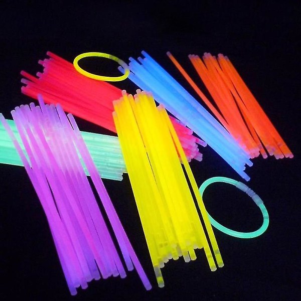 100 kpl 7 väriä hehkutikkuja valotikkuja hohtavan fluoresenssivalon rannekoru