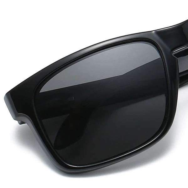 Fashionable and Durable Polarized High Quality Sunglasses Matte Black