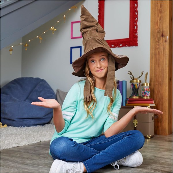 Trollkarlsvärlden Harry Potter, Talande Sorteringshatt med 15 Fraser för Lek, Barnleksaker för Ålder 5+  Sorting Hat