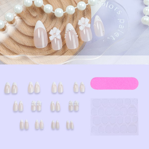 Set med 24 Press-On Naglar i Fransk Mandelform, Med Vita Toppar Prydda med 3D-Rosetter och Pärlor, Chic och Sofistikerad