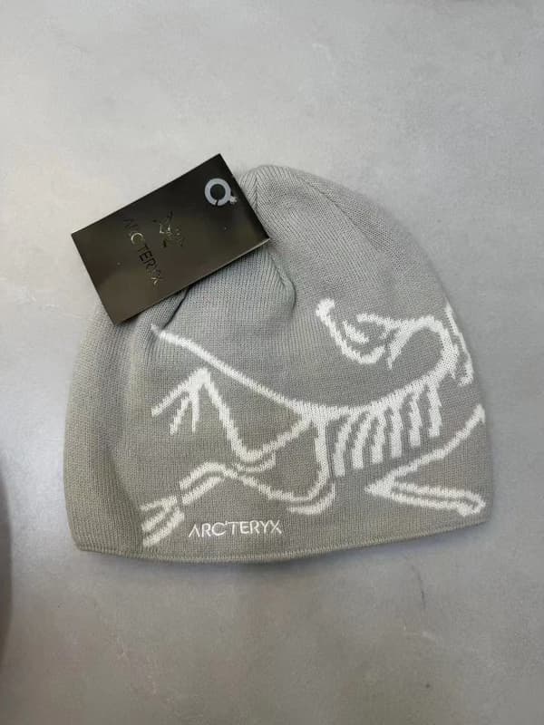 Arc'TERYX Vinter Varm Mössa Stickad Stretchmössa Grå för Herr och Dam Grey 55-60 cm