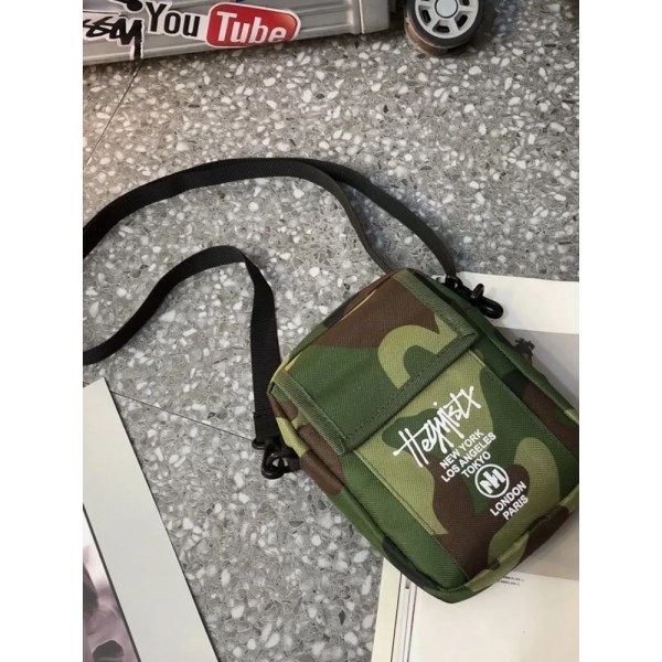 STUY Street Hip Hop Skulderreim Mobiltelefon for Tenåringer Japansk Klassisk Liten Veske Magasin Army Green 13cm * 4cm * 17cm