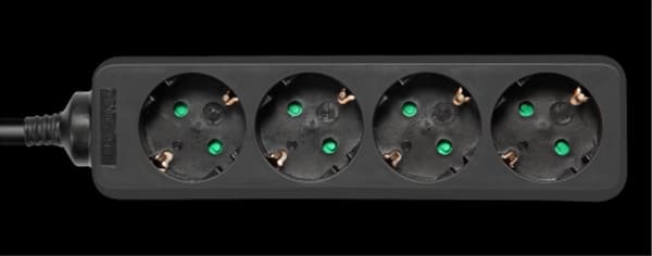 Deltaco Earthed power strip, 4xCEE 7/3, 1xCEE 7/7, child protected, 5m - Black