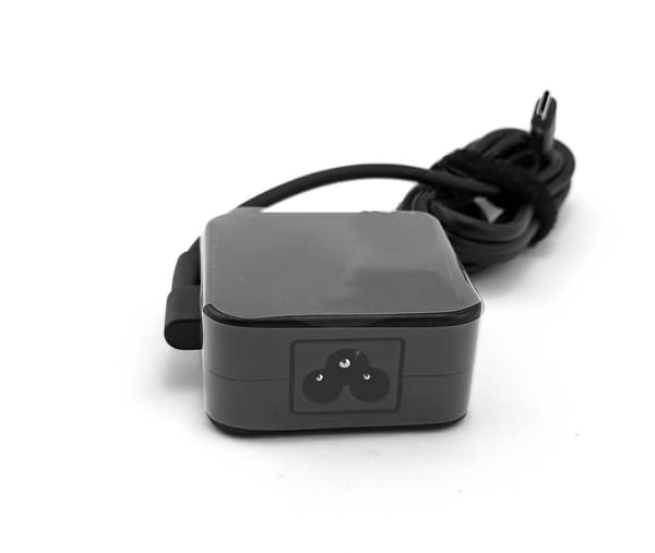 ASUS AC Adapter 45W / 20V / 1.2A / USB-C / 3Pin