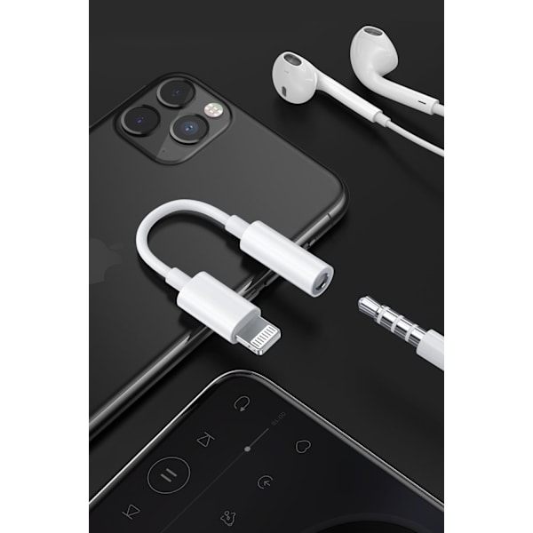 SiGN Lightning till 3.5mm AUX Adapter - Vit