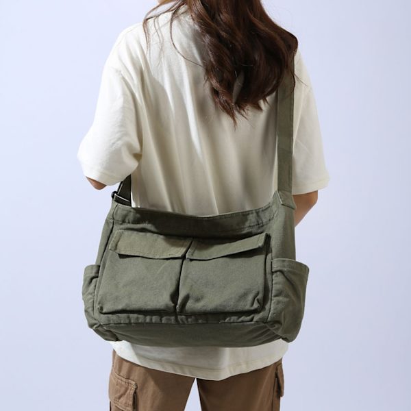 Konstnärlig och unisex skolcrossbody axelväska i solid färg med stor kapacitet, casual canvas studentväska för både pojkar och flickor Beige