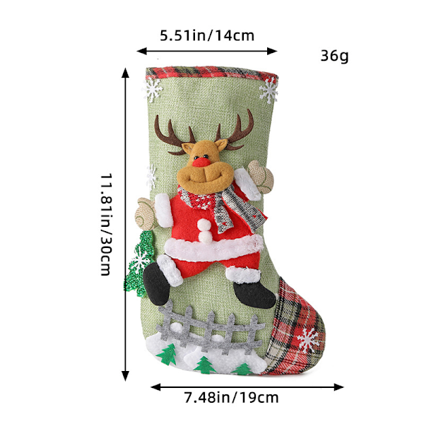 4 stycken julstrumpor med tomten, linne julstrumpor, staket julklappspåsar, julgransdekorationer, godispåsar och prydnader