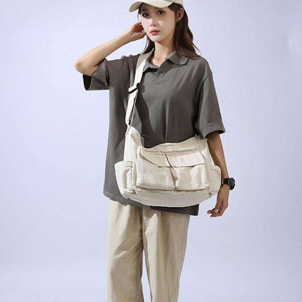 Konstnärlig och unisex skolcrossbody axelväska i solid färg med stor kapacitet, casual canvas studentväska för både pojkar och flickor Beige