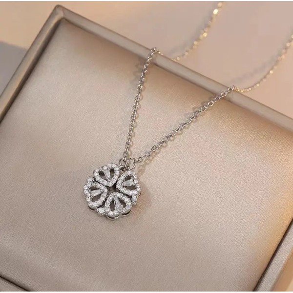 Magnetiskt Silver Halsband - Fyrblad / Hjärta med Rhinestones silver