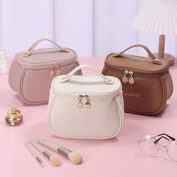 Rosa makeup taske med flere rum Pink