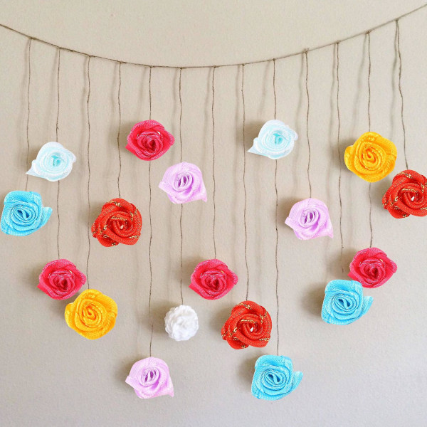 100 st/lot Mini Handgjorda Satin Rose Ribbon Rosetter Tyg Blomma Applikationer för bröllopsdekoration Color mixing