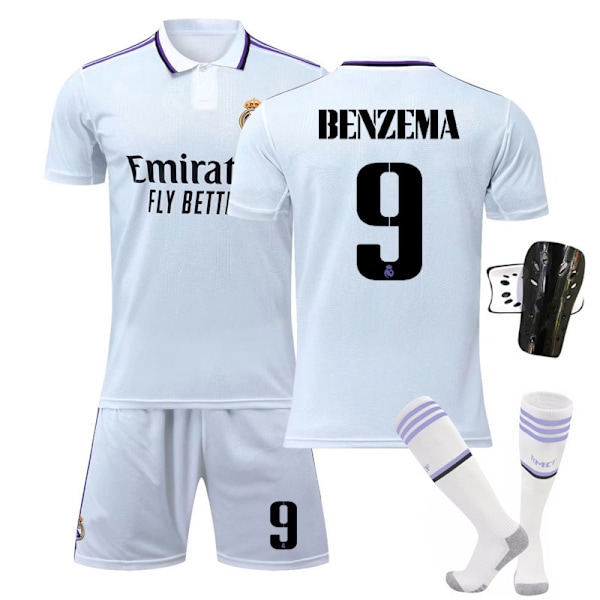 22-23 Real Madrid hjemme hvid Benzema trøje fodbold uniform sæt+sok+beskyttende gear XS(160-165cm)