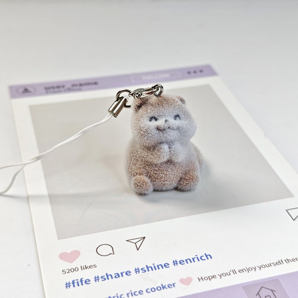 Härlig 3D Flockad Utter Hänge Nyckelring Ryggsäck Charm Mode A4
