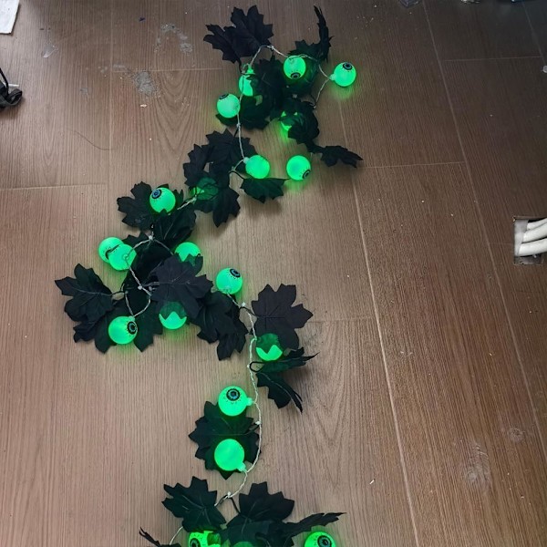 Halloween svart lønneblad øyeeple LED lysstreng spøkelsesfestival atmosfære layout dekorative lys lykter