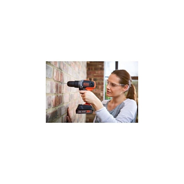 BLACK & DECKER, akkuporakone/väännin 2,0 Ah/4,0 Ah akulla, BCD003MEM2K-QW