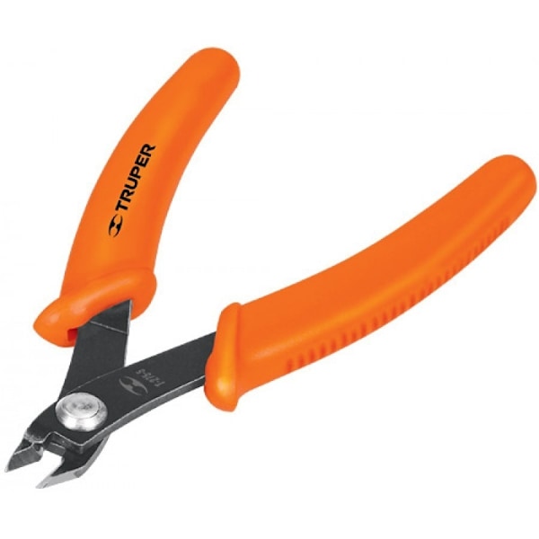 Set med 4 produkter. Nålklippande elektroniktång 130mm Truper®