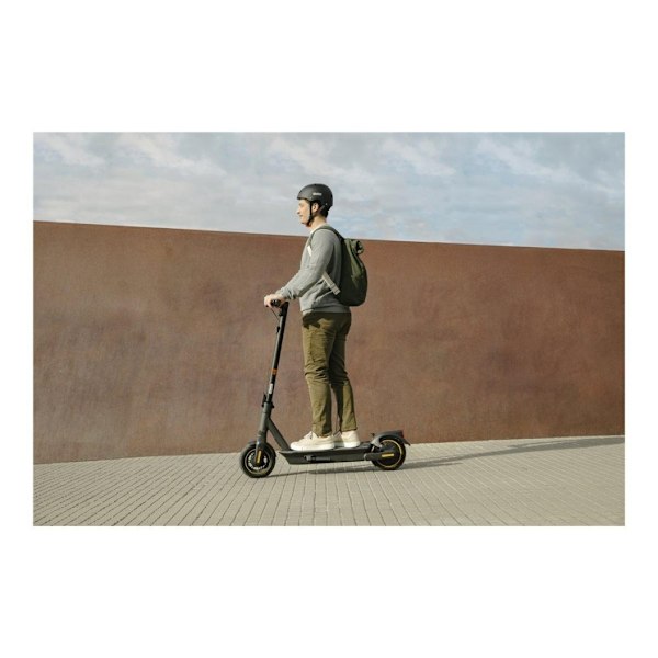 Segway, Ninebot pendlerhjelm
