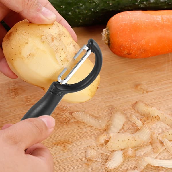 2 Pieces Peelers, Fruit Peeler Universal Peeler Potato Peeler for Vegetables Fruit Carrots (Black)