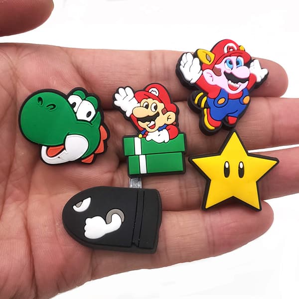 Crocs Pakke med 5 Jibbitz Tilpass Crocsene dine med Jibbitz One-Size Super Marie Mario Mario sko blomst hull spenne