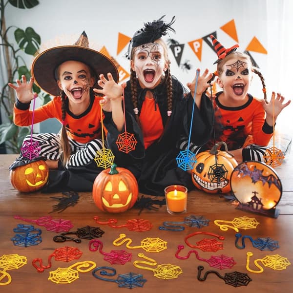 Klebrige spindelvev til Halloween, 30 stk, festgaver og dekorasjoner for barn