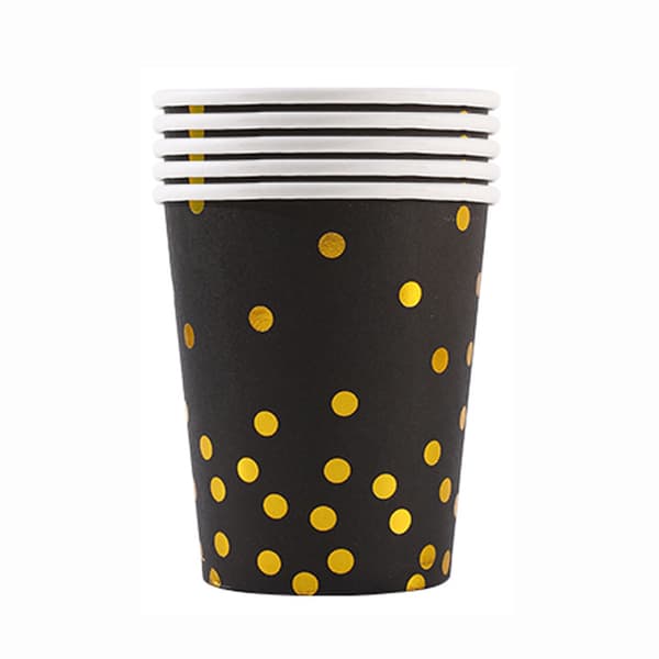 Paper plates and paper cups for 20 guests