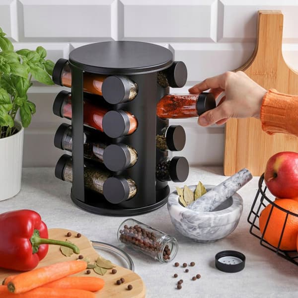 Pyörivä mausteteline 16 säiliöllä ja 96 etiketillä keittiöön