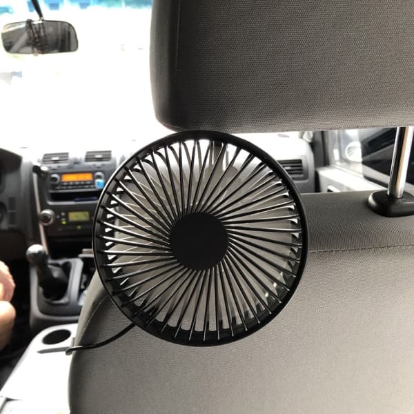 Universal 5V 360 Degree Rotation USB Car Fan Large Wind Three Speed Control USB Car Fan with Suction Cup
