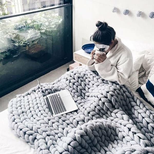 Grey, 60*80 cm Hand-Knitted Chunky Knit Blanket, Wool Blanket, Large Knitted Bed Throw Compatible with Sofa, Sleeping Pad