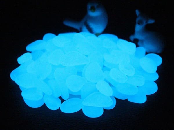 100 stk. selvlysende sten - Glow in the Dark dekoration Blå blue