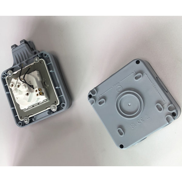 Outdoor Wall Socket (IP66) with Switch and Indicator Light Grå